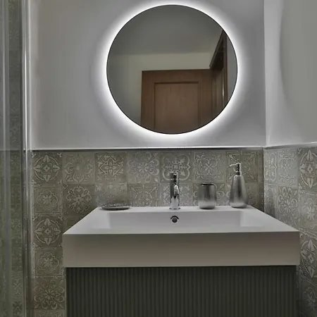 アパート Maddalhouse Luxury Sicily パレルモ